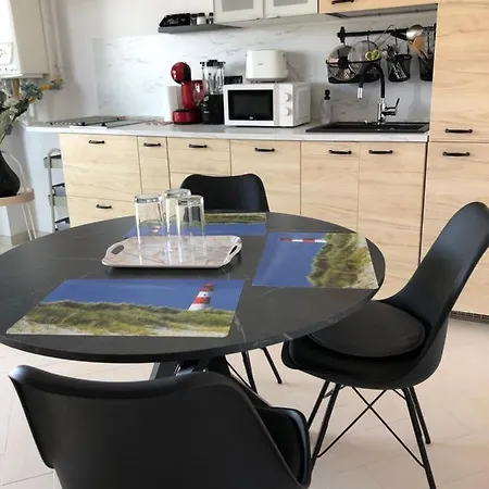 Aa Tomis Apartment